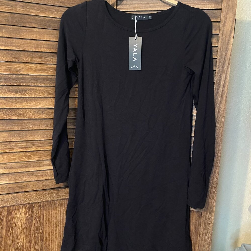 Yala Mia Long Sleeve A-line Bamboo Dress Black with Pockets - Picture 3 of 5